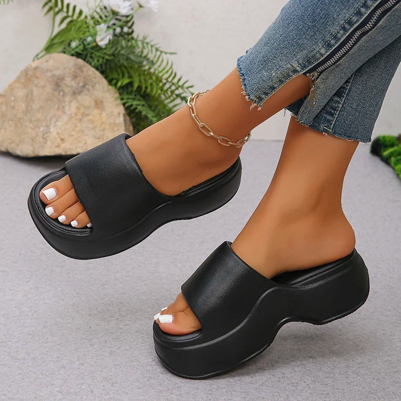 Chunky Platform Slippers – EVA Non-Slip Summer Slide